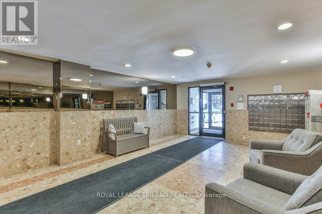 405 - 333 Commissioners Road W, London South, Ontario  N6J 4X7 - Photo 5 - X12852664