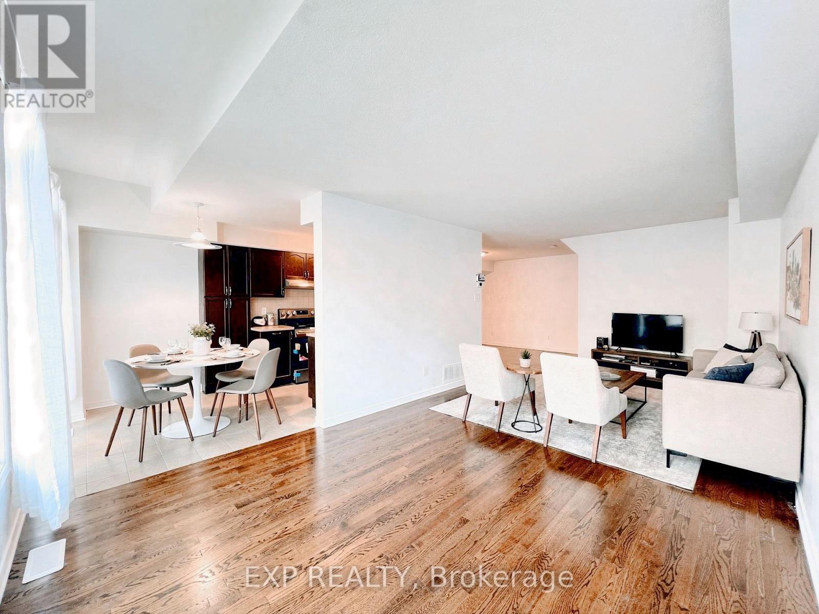 375 Rolling Meadow Crescent, Ottawa, Ontario  K1W 0A9 - Photo 5 - X12852662