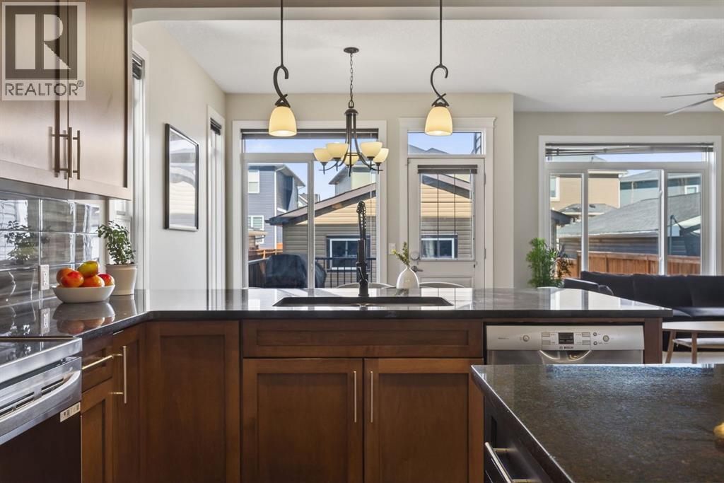 999 Evanston Drive Nw, Calgary, Alberta  T3P 0K9 - Photo 10 - A2289833