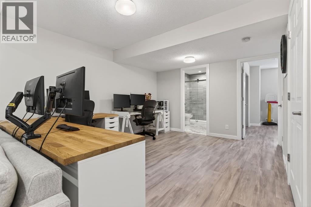 999 Evanston Drive Nw, Calgary, Alberta  T3P 0K9 - Photo 40 - A2289833