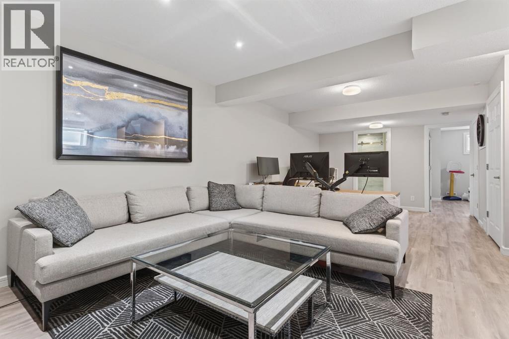 999 Evanston Drive Nw, Calgary, Alberta  T3P 0K9 - Photo 37 - A2289833