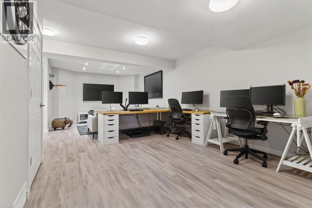 999 Evanston Drive Nw, Calgary, Alberta  T3P 0K9 - Photo 41 - A2289833