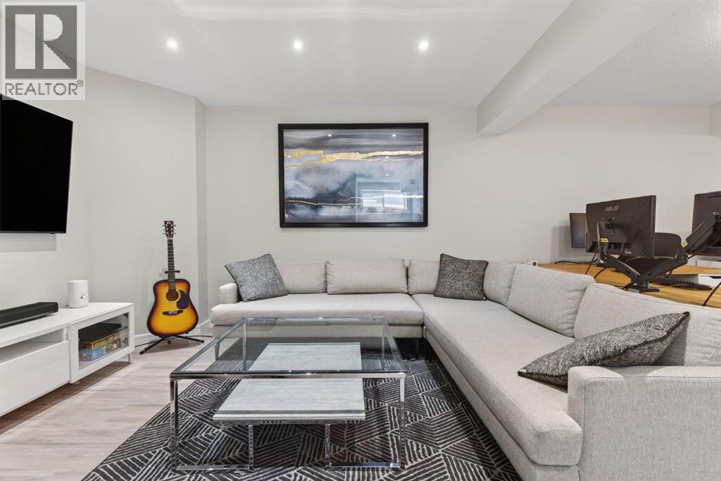 999 Evanston Drive Nw, Calgary, Alberta  T3P 0K9 - Photo 36 - A2289833