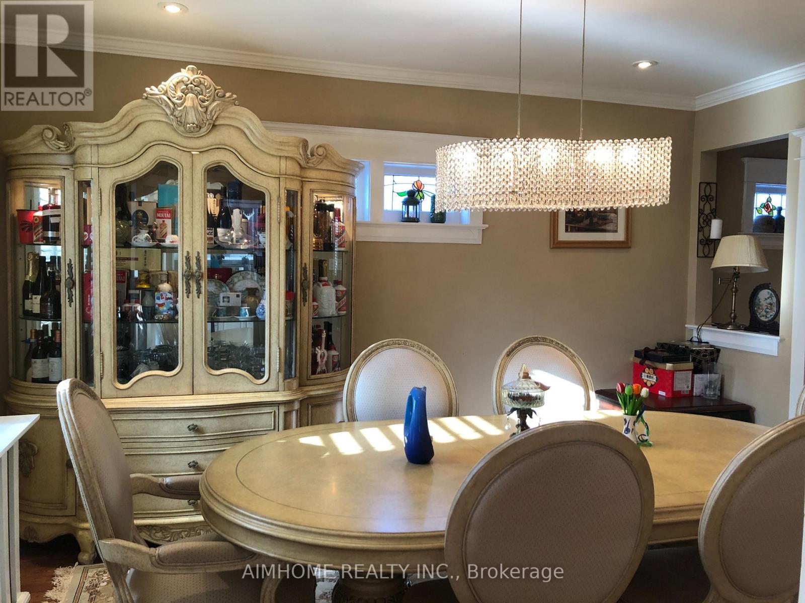 268 Jedburgh Road, Toronto, Ontario  M5M 3K4 - Photo 12 - C12852700