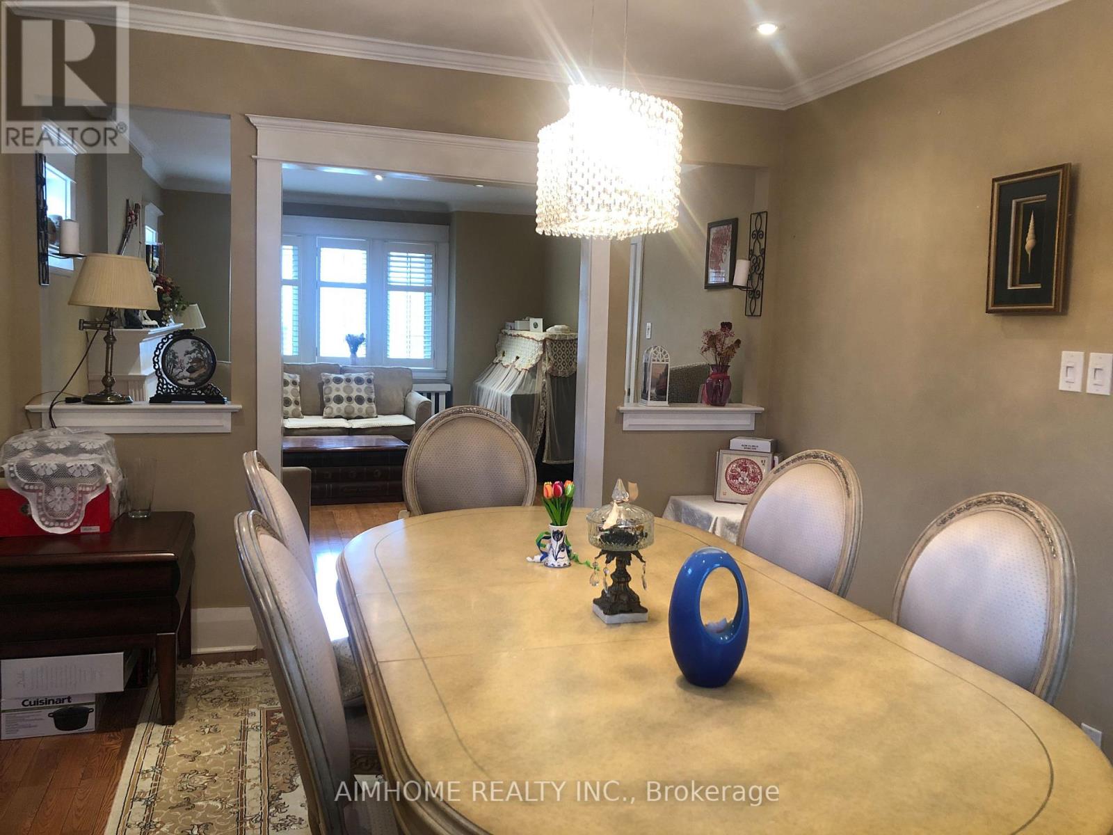 268 Jedburgh Road, Toronto, Ontario  M5M 3K4 - Photo 13 - C12852700