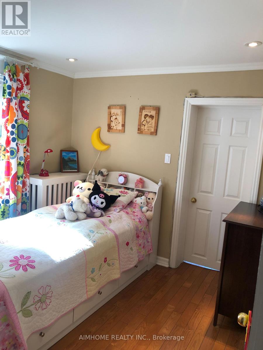 268 Jedburgh Road, Toronto, Ontario  M5M 3K4 - Photo 27 - C12852700