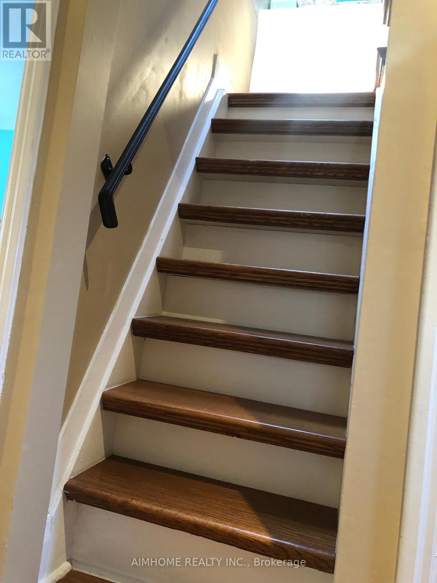 268 Jedburgh Road, Toronto, Ontario  M5M 3K4 - Photo 32 - C12852700