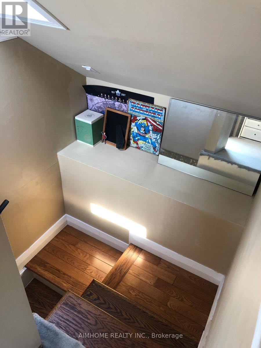 268 Jedburgh Road, Toronto, Ontario  M5M 3K4 - Photo 33 - C12852700