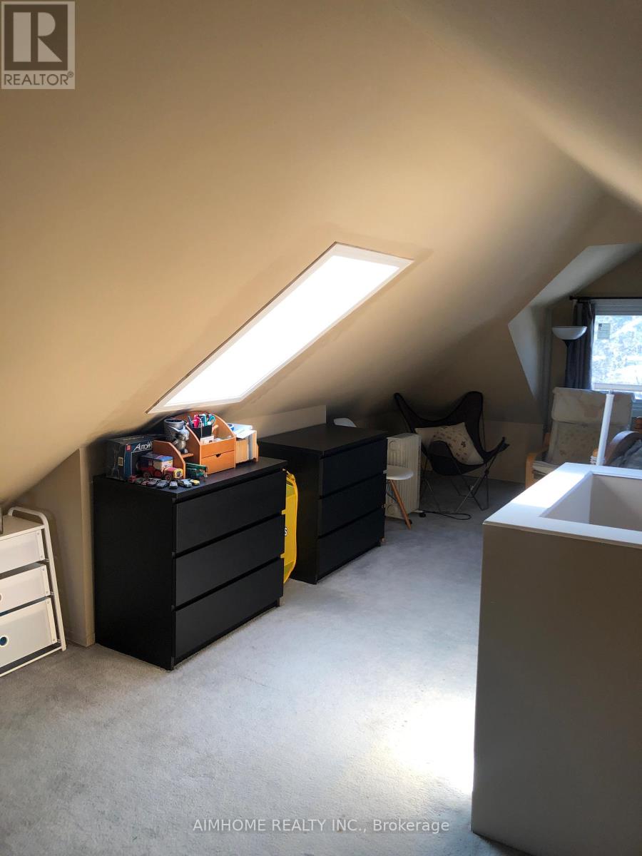 268 Jedburgh Road, Toronto, Ontario  M5M 3K4 - Photo 34 - C12852700