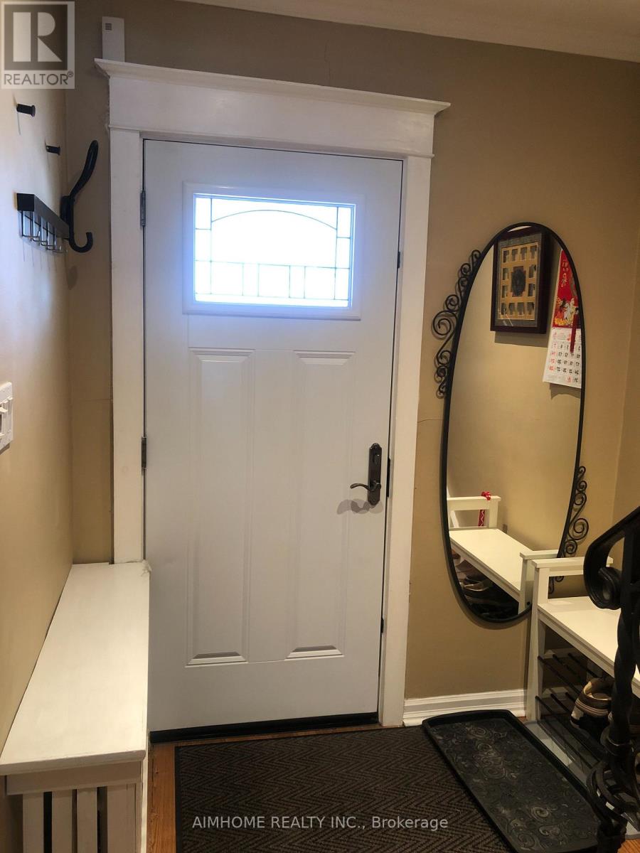 268 Jedburgh Road, Toronto, Ontario  M5M 3K4 - Photo 5 - C12852700