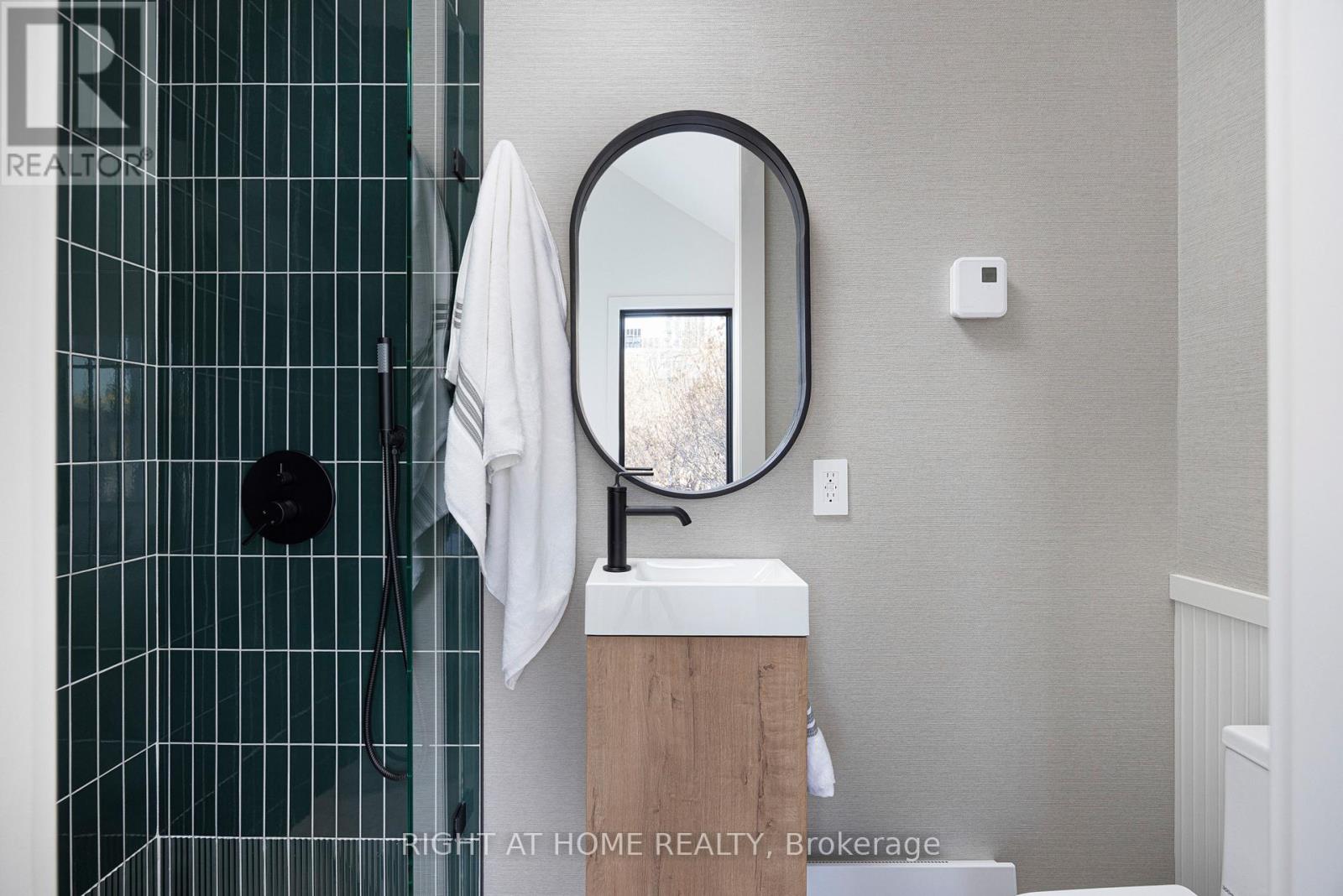 292 Borden Street, Toronto, Ontario  M5S 2N6 - Photo 29 - C12852708