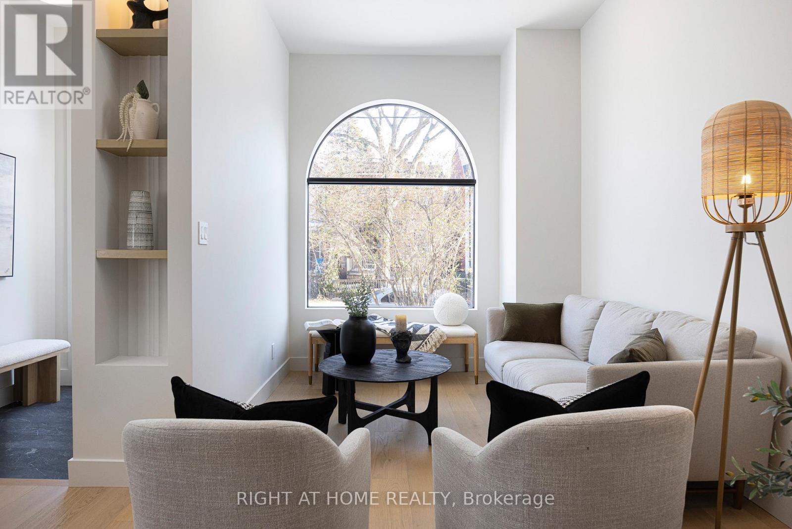 292 Borden Street, Toronto, Ontario  M5S 2N6 - Photo 6 - C12852708