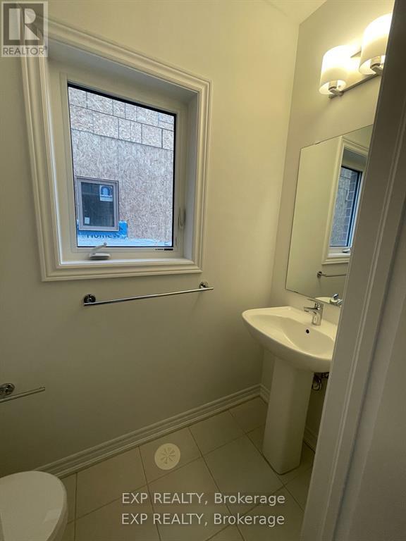 2001 Cameron Lott Crescent, Oshawa, Ontario  L1L 0S1 - Photo 12 - E12852686