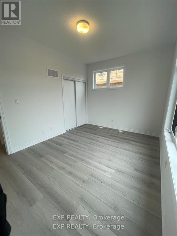 2001 Cameron Lott Crescent, Oshawa, Ontario  L1L 0S1 - Photo 14 - E12852686