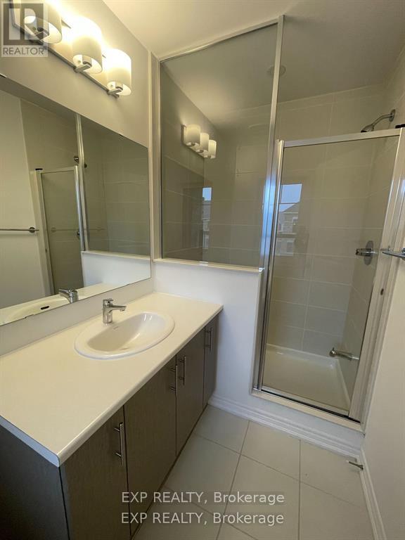 2001 Cameron Lott Crescent, Oshawa, Ontario  L1L 0S1 - Photo 5 - E12852686