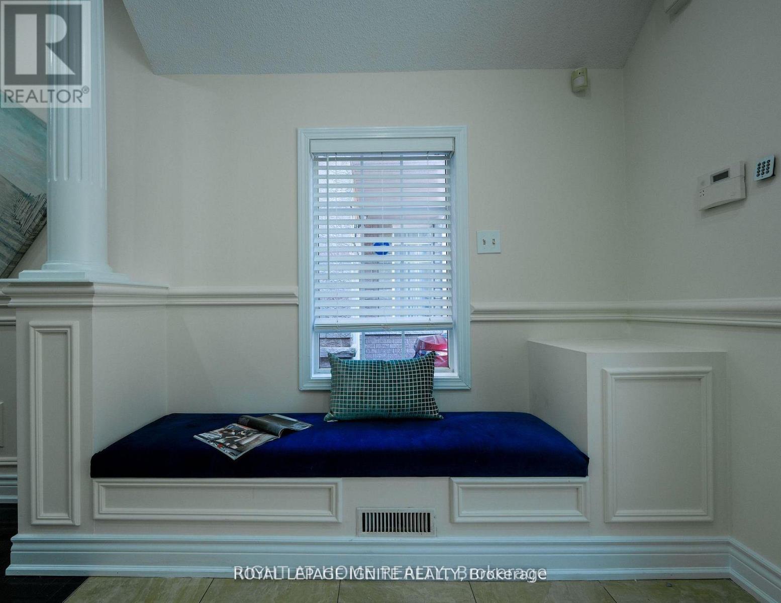 5 Dent Street, Ajax, Ontario  L1T 4E8 - Photo 4 - E12852696