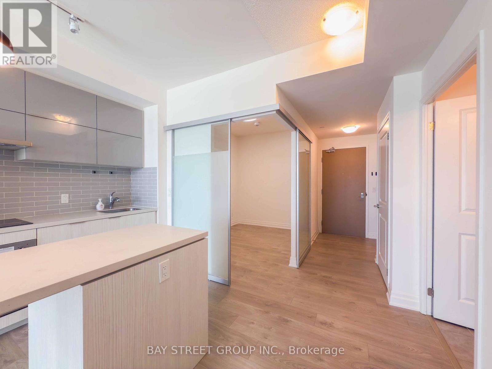 1001b - 8 Rouge Valley Drive W, Markham, Ontario  L6G 0G8 - Photo 8 - N12852672