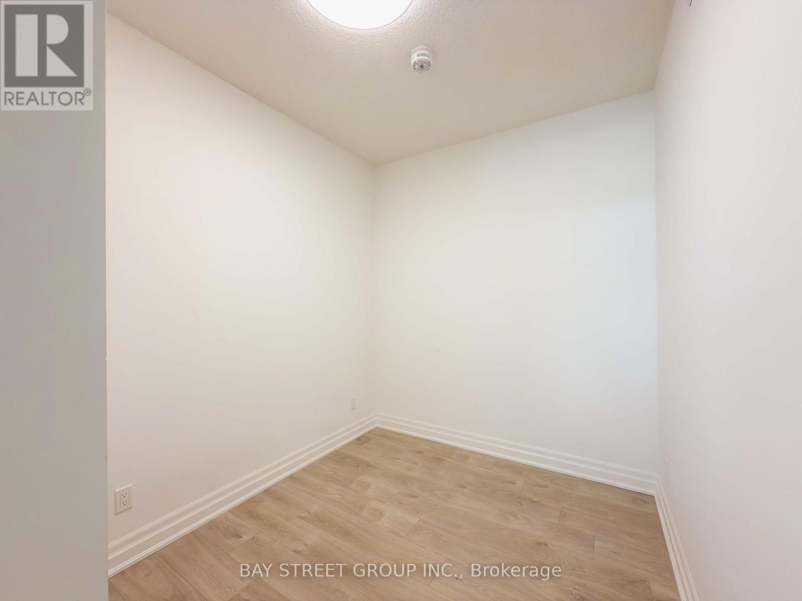 1001b - 8 Rouge Valley Drive W, Markham, Ontario  L6G 0G8 - Photo 9 - N12852672