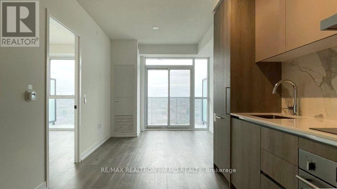 2903 - 8 INTERCHANGE WAY, Vaughan, Ontario