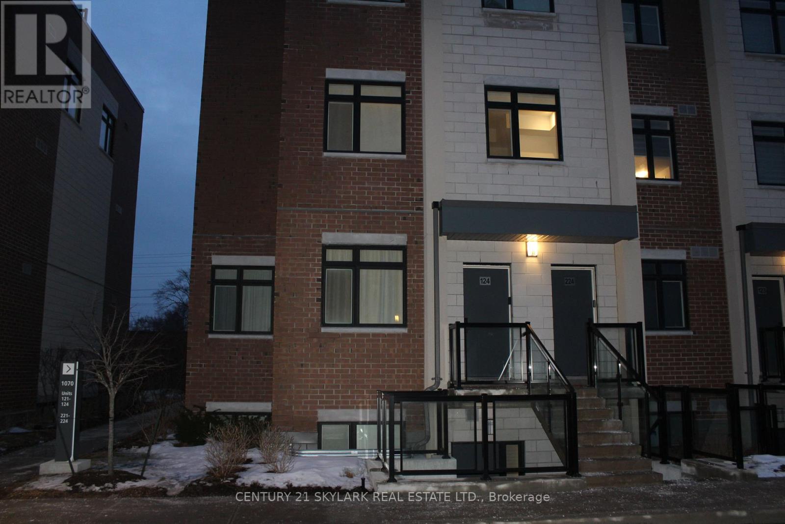 124 - 1070 Douglas Mccurdy Common, Mississauga, Ontario  L5G 0C6 - Photo 3 - W12852692