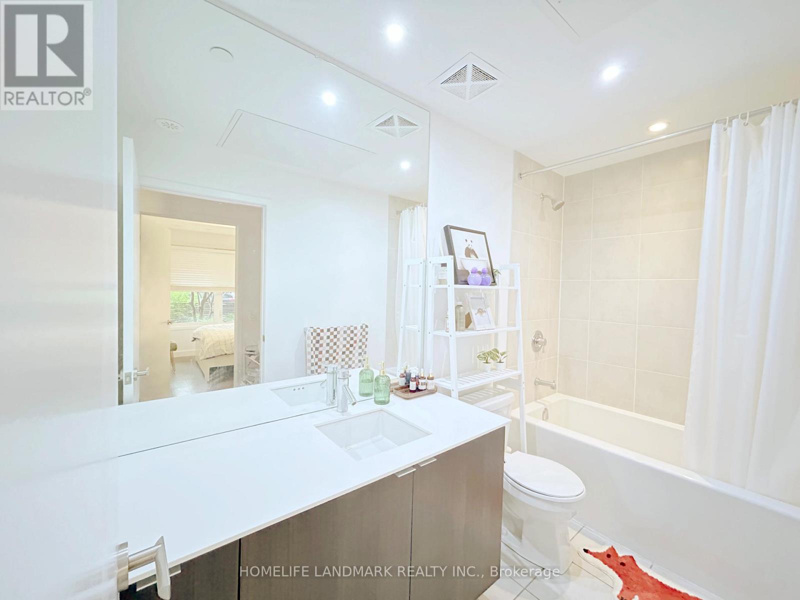 101 - 5005 Harvard Road, Mississauga, Ontario  L5M 0W5 - Photo 10 - W12852704