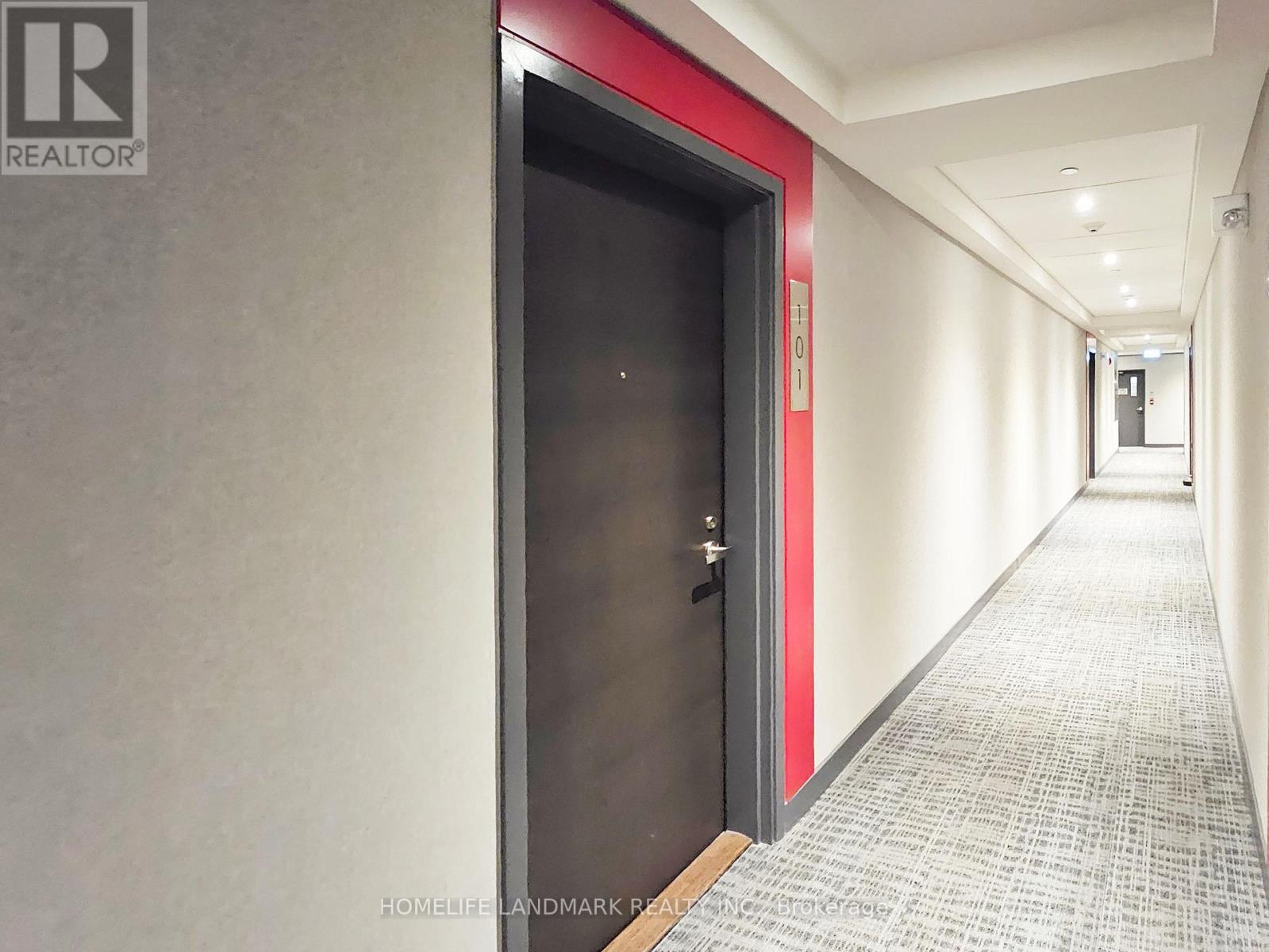 101 - 5005 Harvard Road, Mississauga, Ontario  L5M 0W5 - Photo 3 - W12852704