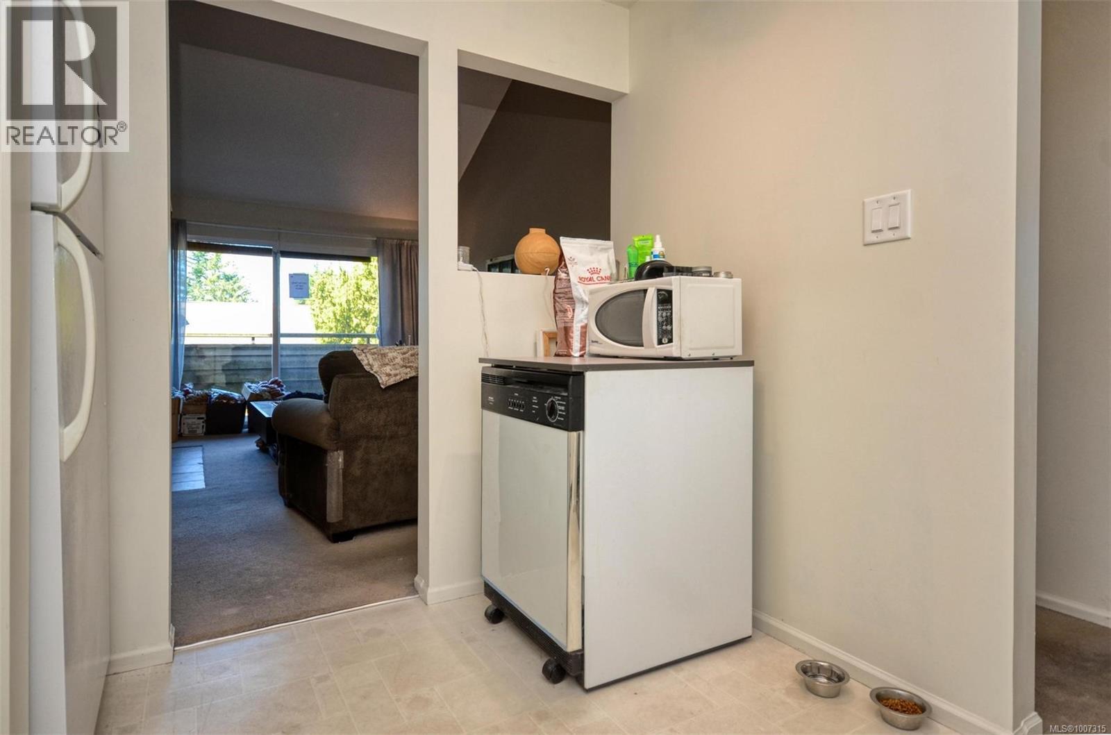 308 3225 Alder St, Victoria, British Columbia  V8X 1P3 - Photo 18 - 1007315