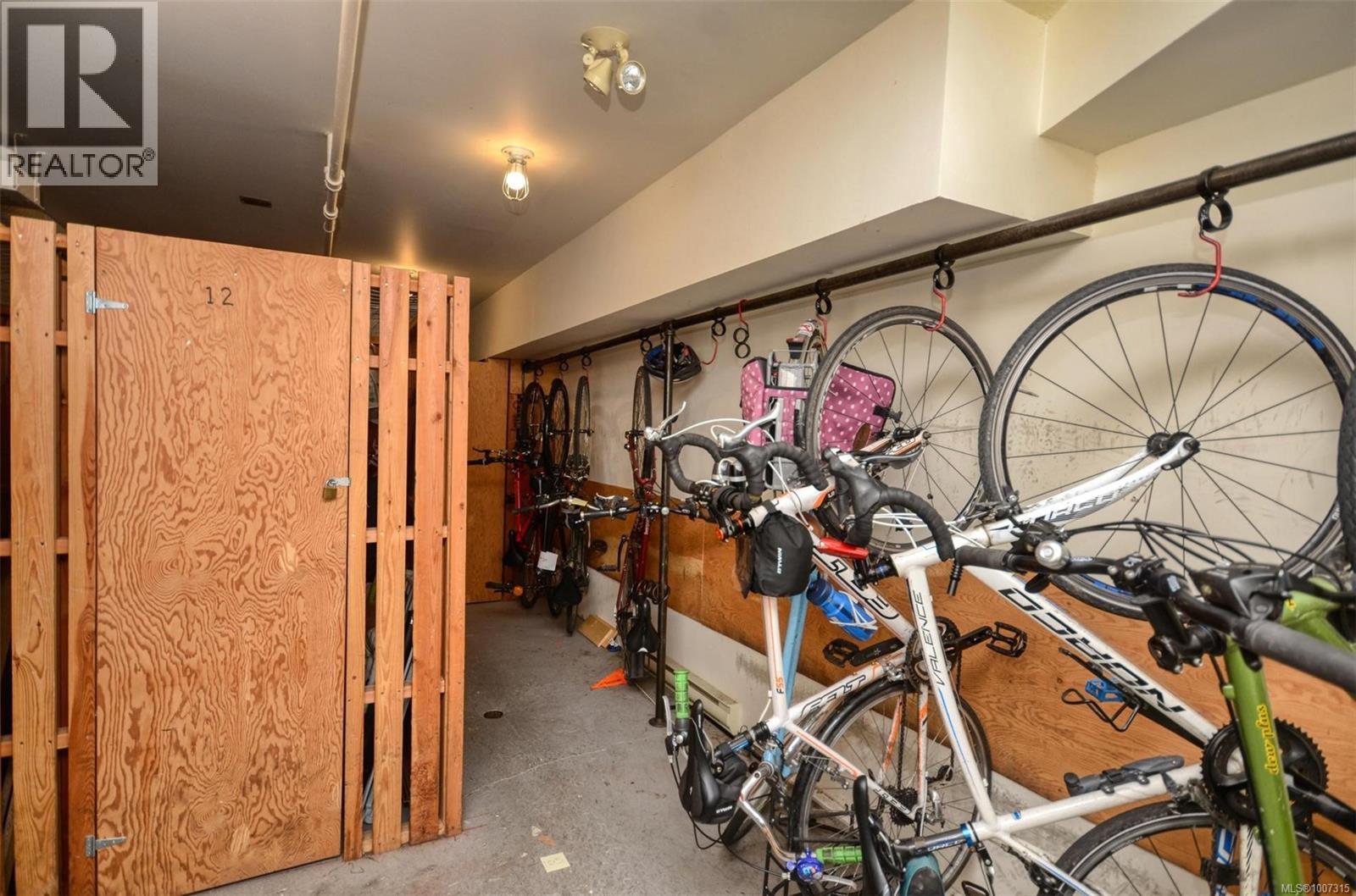 308 3225 Alder St, Victoria, British Columbia  V8X 1P3 - Photo 6 - 1007315