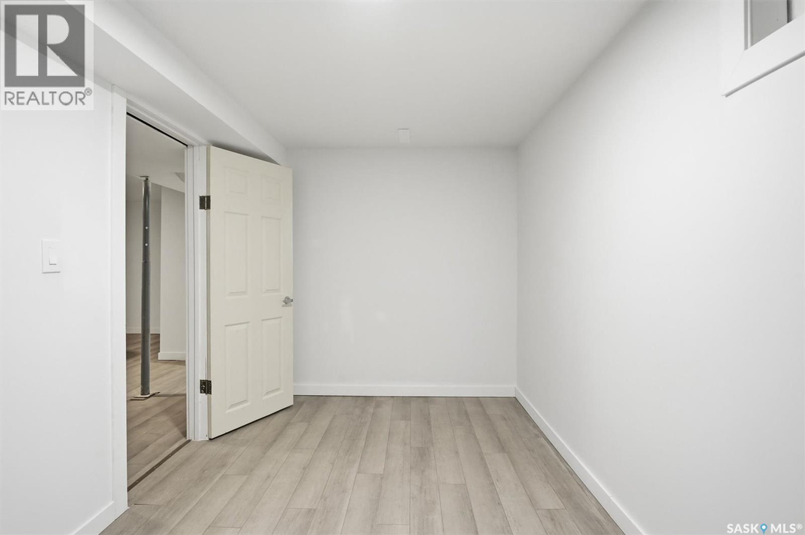 1424 Faulkner Crescent, Saskatoon, Saskatchewan  S7L 3R4 - Photo 31 - SK029854