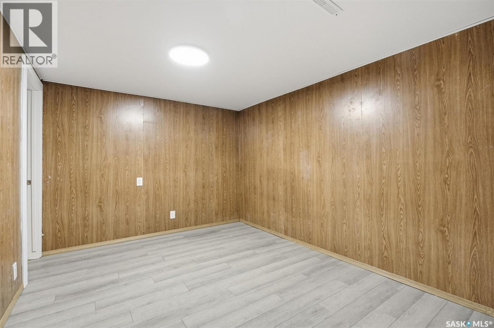 1424 Faulkner Crescent, Saskatoon, Saskatchewan  S7L 3R4 - Photo 32 - SK029854