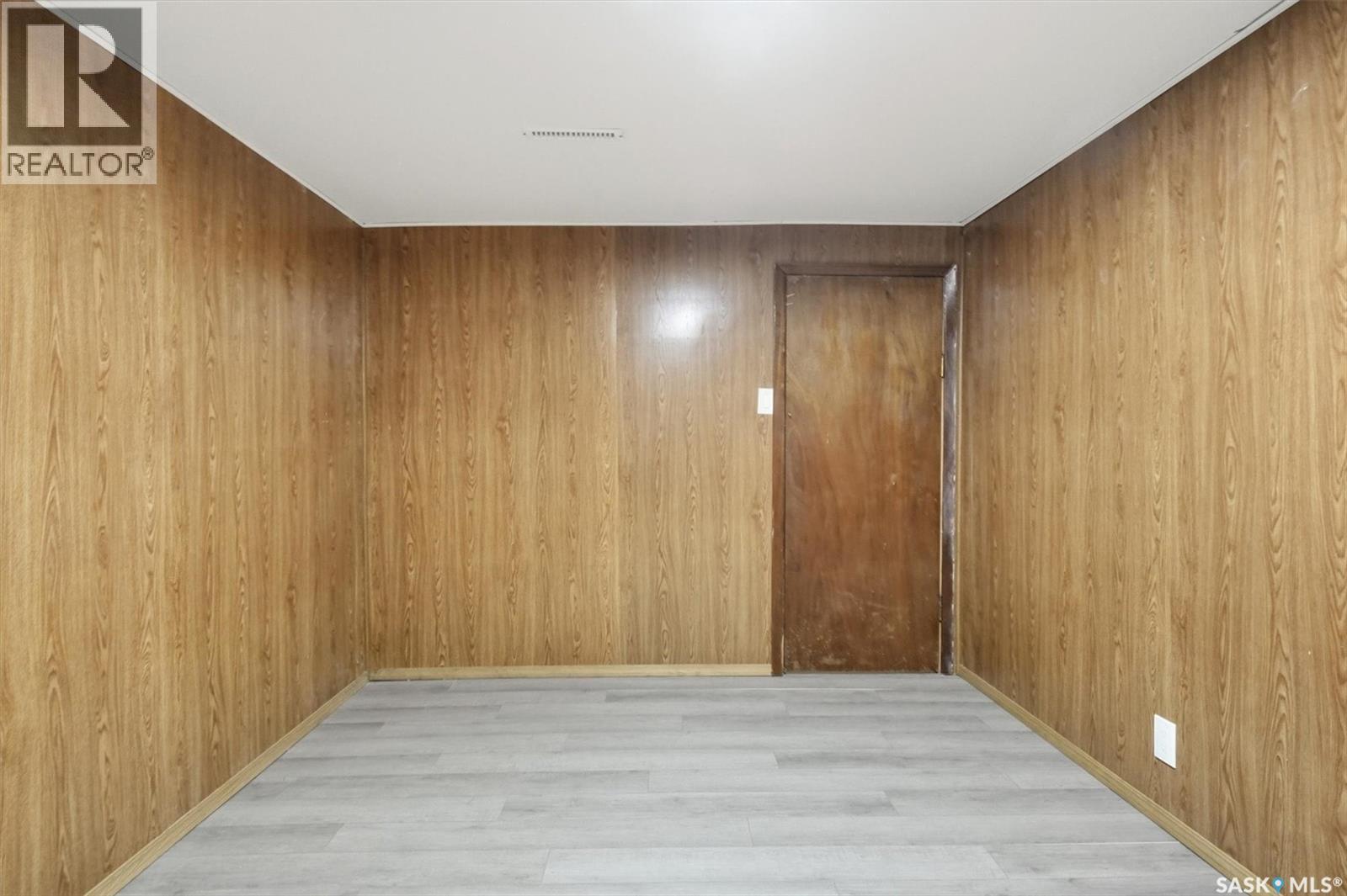 1424 Faulkner Crescent, Saskatoon, Saskatchewan  S7L 3R4 - Photo 33 - SK029854