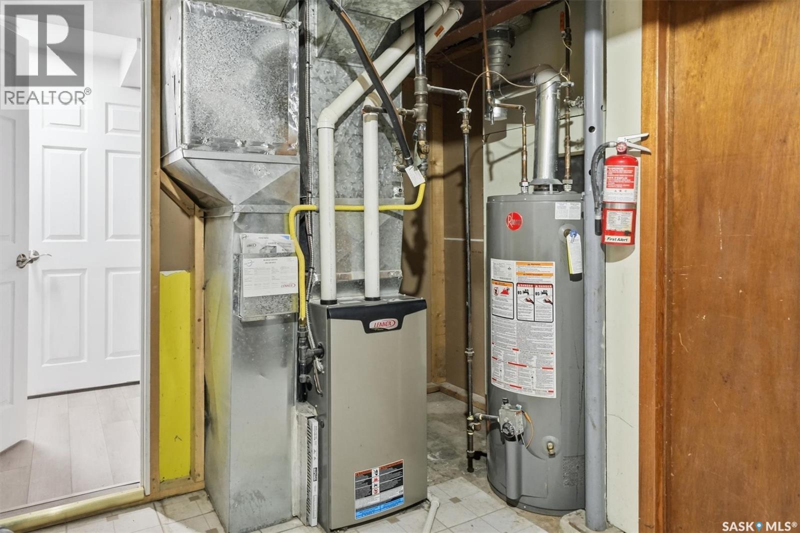 1424 Faulkner Crescent, Saskatoon, Saskatchewan  S7L 3R4 - Photo 35 - SK029854