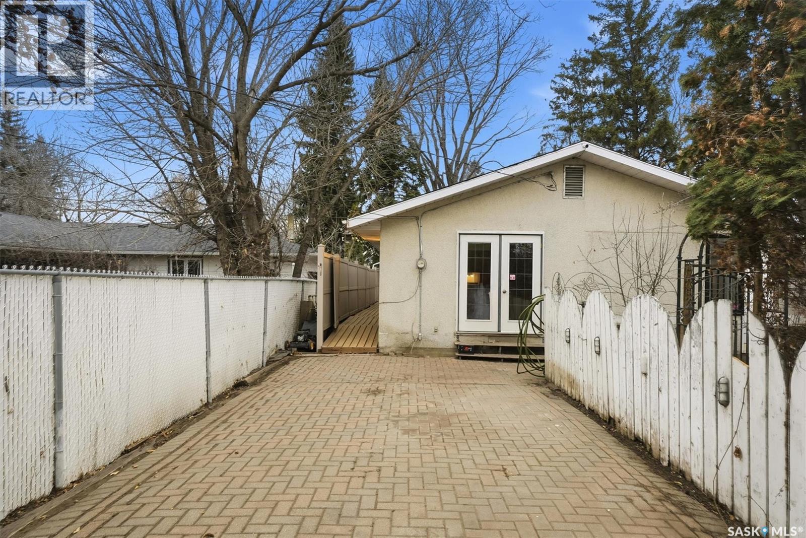 1424 Faulkner Crescent, Saskatoon, Saskatchewan  S7L 3R4 - Photo 39 - SK029854