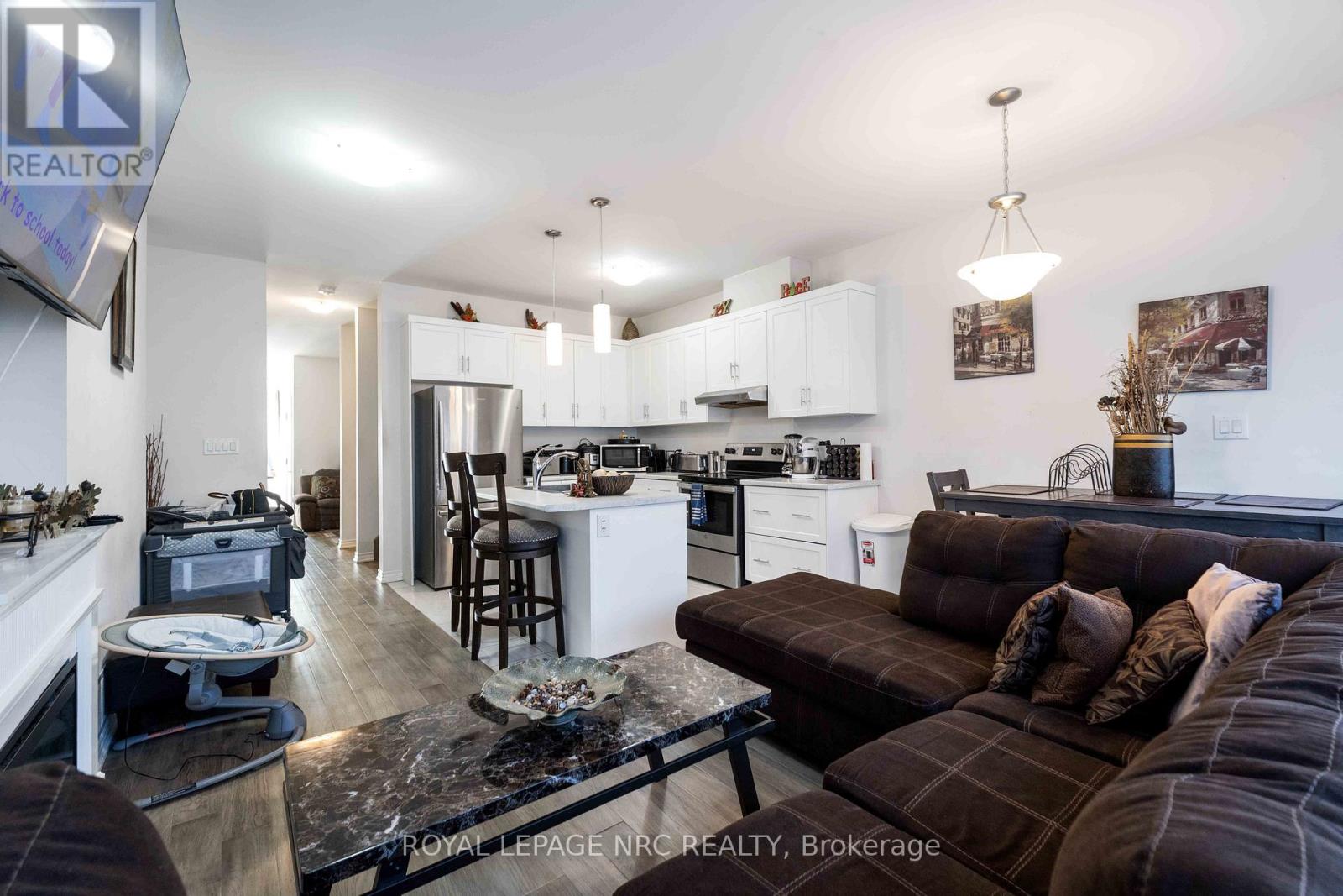 233 Louise Street, Welland (Lincoln/crowland), Ontario  L3B 1S9 - Photo 10 - X12852760