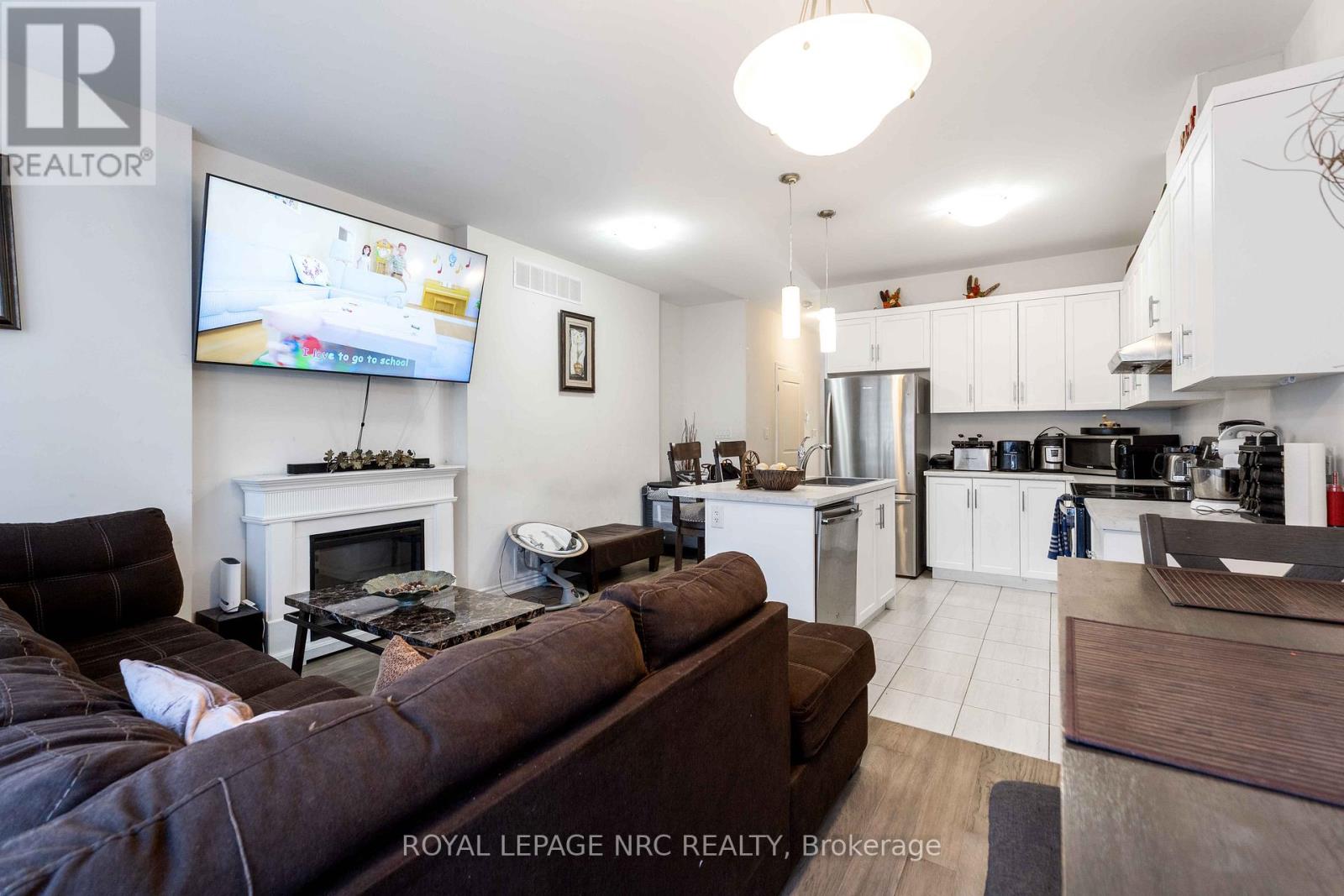 233 Louise Street, Welland (Lincoln/crowland), Ontario  L3B 1S9 - Photo 11 - X12852760