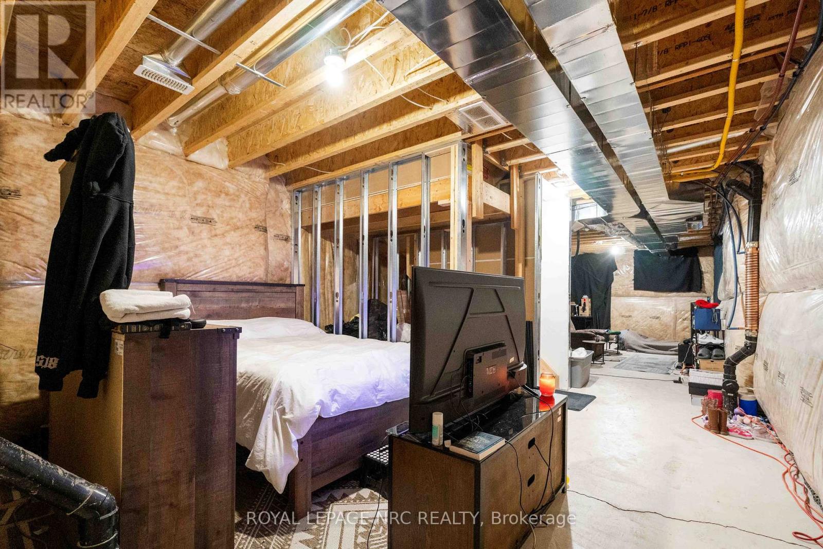 233 Louise Street, Welland (Lincoln/crowland), Ontario  L3B 1S9 - Photo 35 - X12852760