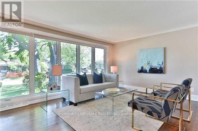 - Main - 318 Betty Ann Drive, Toronto, Ontario  M2R 1B3 - Photo 3 - C12852734