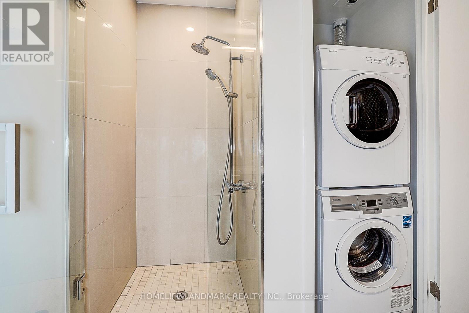 702 - 115 Blue Jays Way, Toronto, Ontario  M5V 0N4 - Photo 10 - C12852768