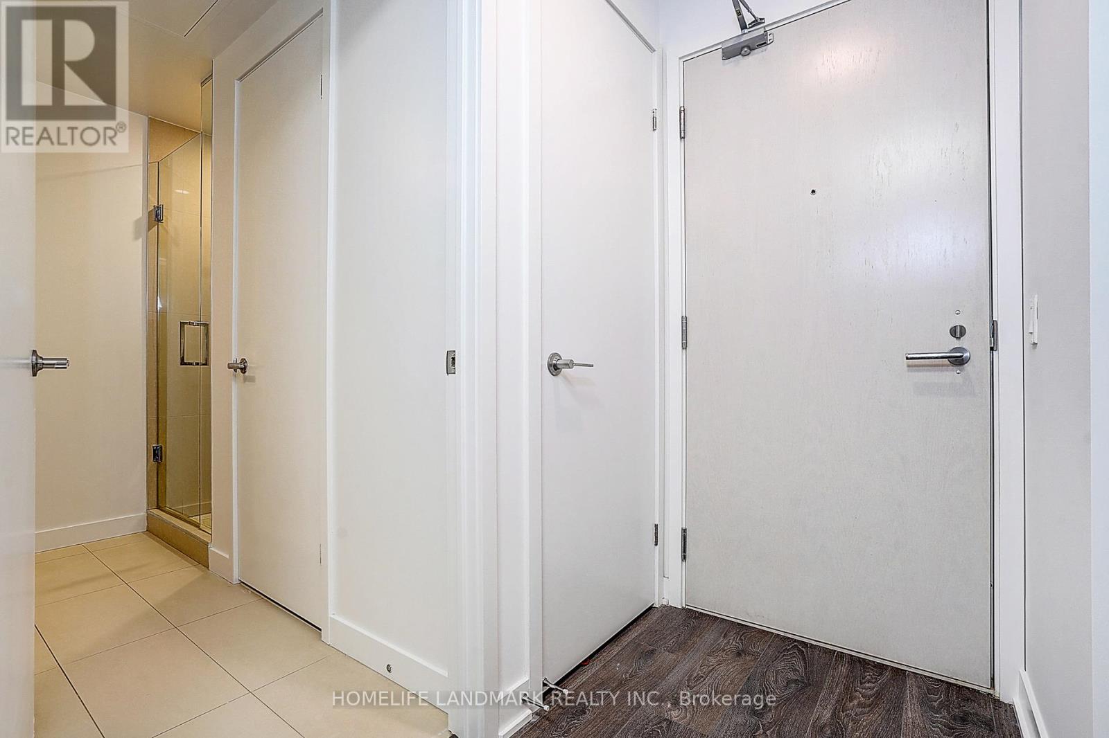 702 - 115 Blue Jays Way, Toronto, Ontario  M5V 0N4 - Photo 8 - C12852768