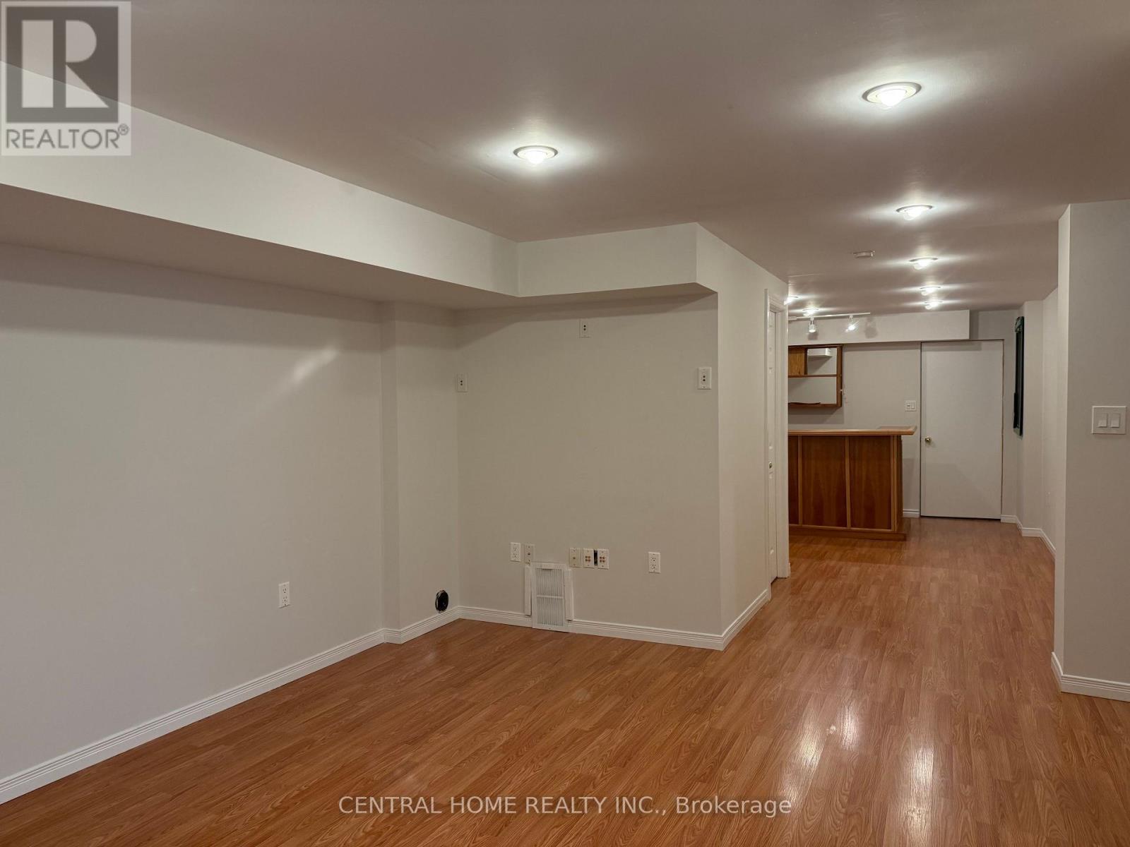 81 Bassett Avenue, Richmond Hill, Ontario  L4B 4H5 - Photo 24 - N12852766