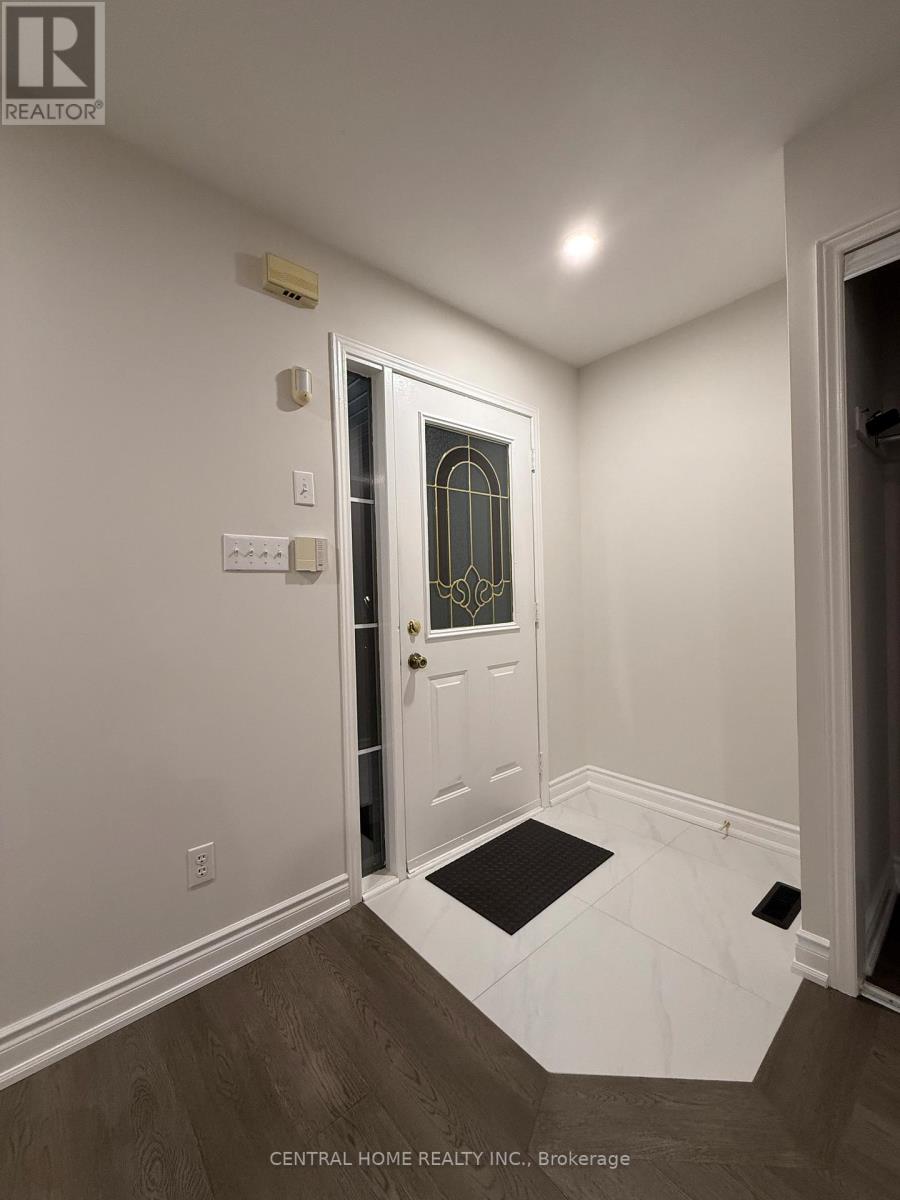 81 Bassett Avenue, Richmond Hill, Ontario  L4B 4H5 - Photo 32 - N12852766