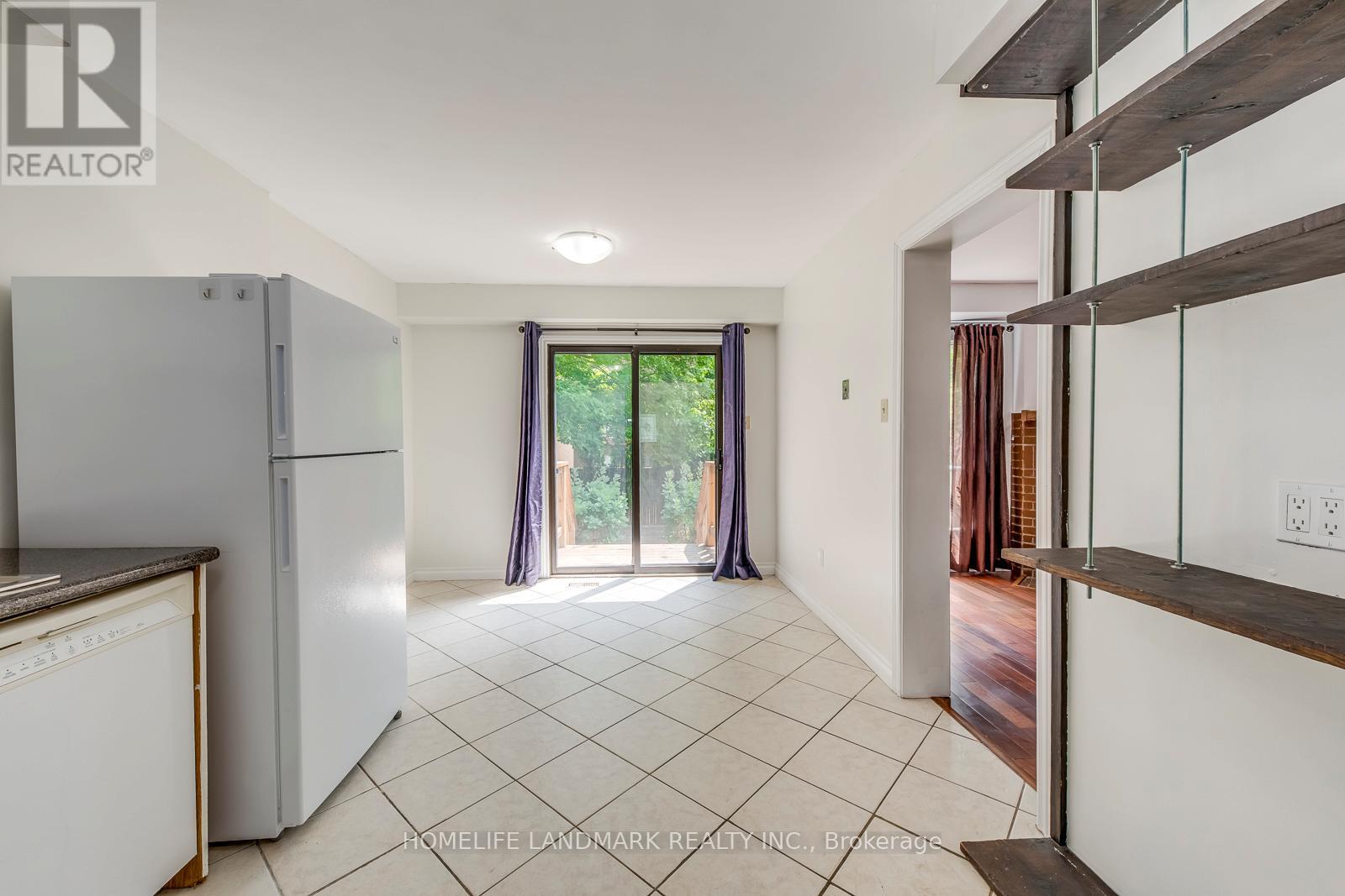 1226 Cottonwood Crescent, Oakville, Ontario  L6M 2W6 - Photo 14 - W12852714