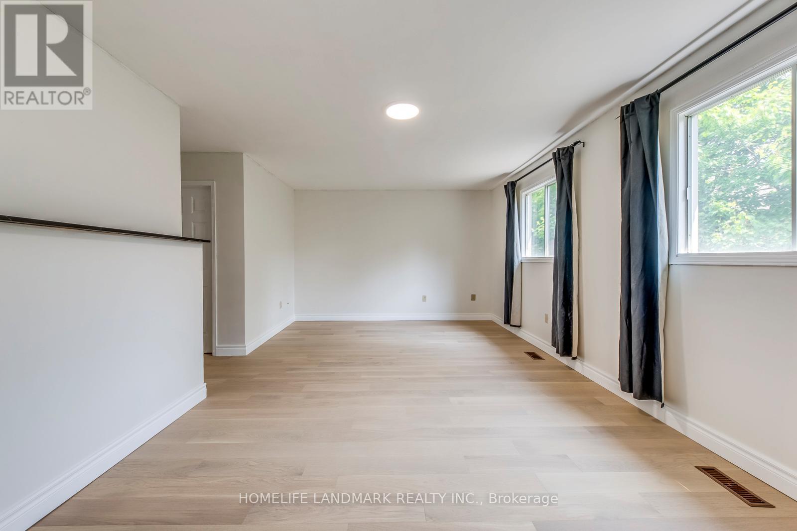 1226 Cottonwood Crescent, Oakville, Ontario  L6M 2W6 - Photo 20 - W12852714