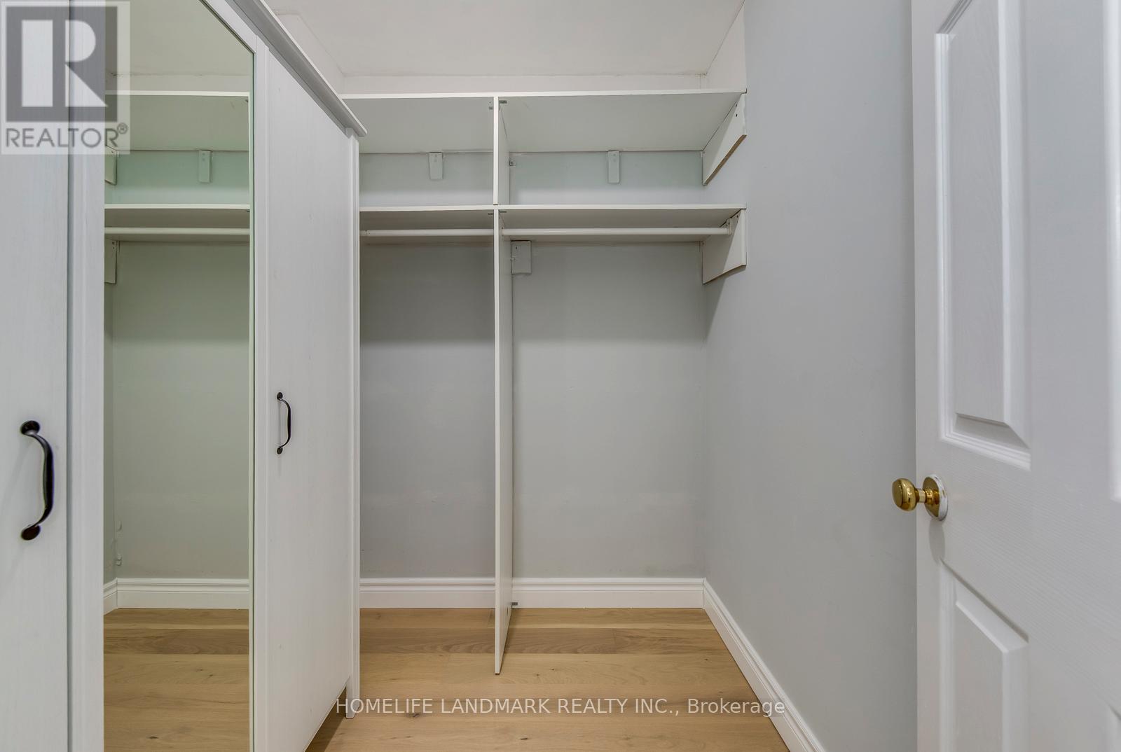 1226 Cottonwood Crescent, Oakville, Ontario  L6M 2W6 - Photo 21 - W12852714