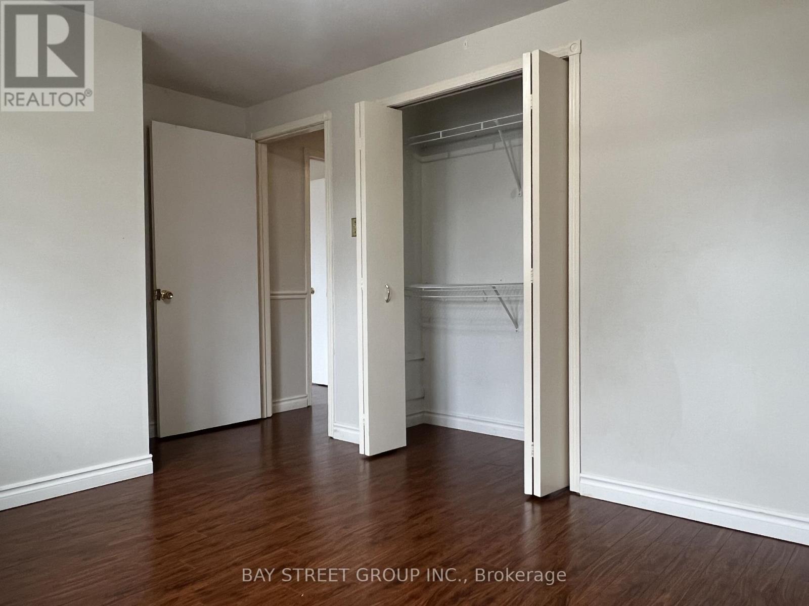 Upper - 641 Eaglemount Crescent, Mississauga, Ontario  L5C 1N8 - Photo 19 - W12852716