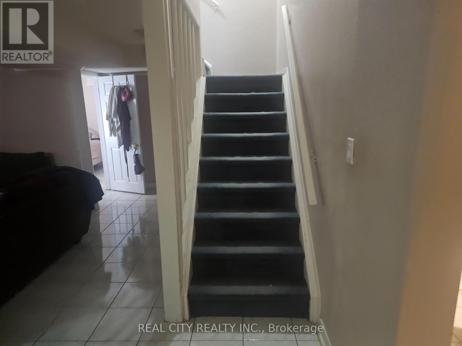 37 Bobcat Street, Brampton, Ontario  L6R 1C8 - Photo 20 - W12852752