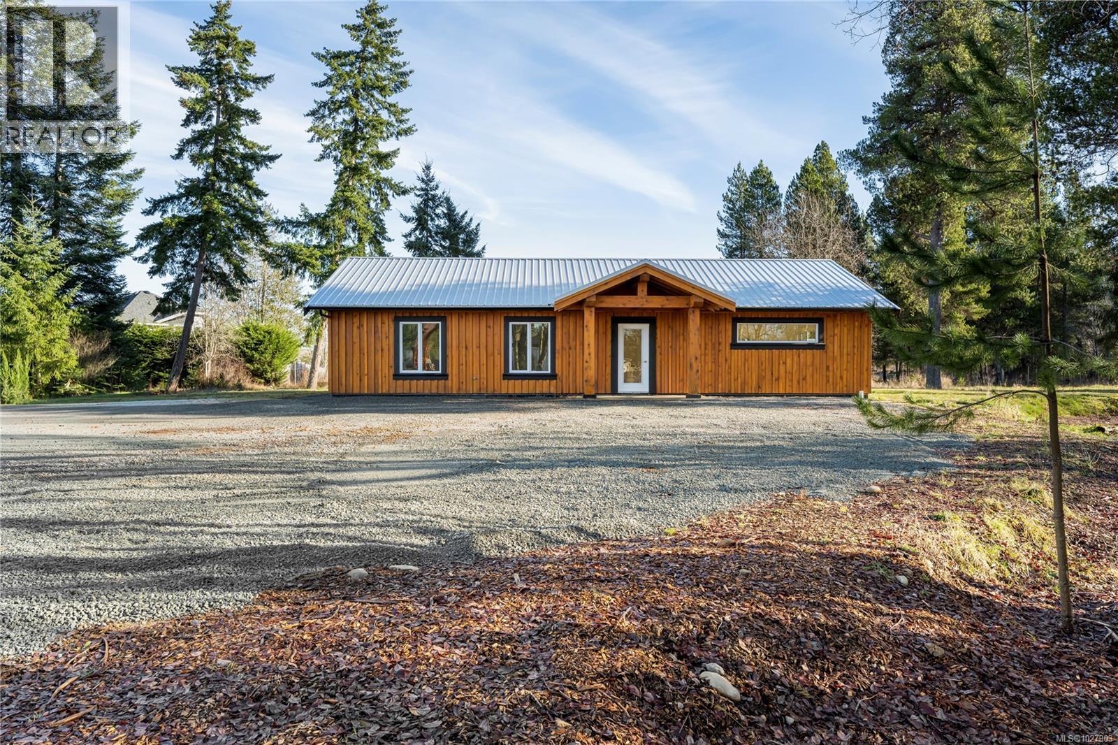 3365 Ponderosa Way, Qualicum Beach, British Columbia