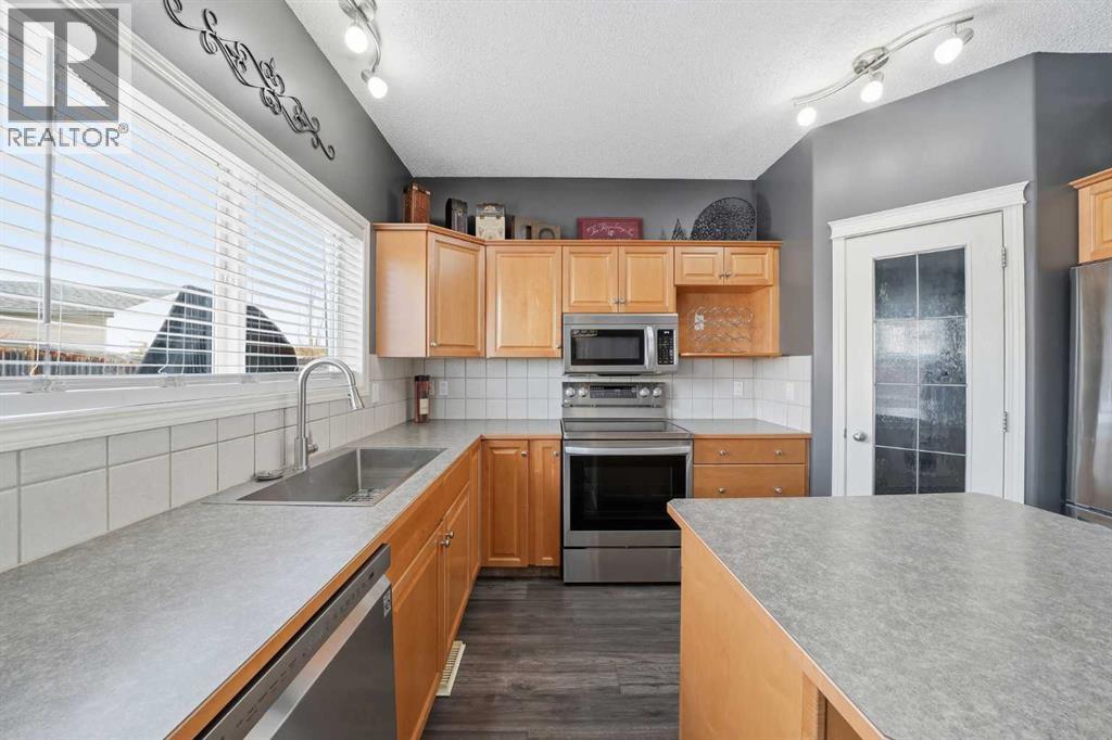 74 Cranberry Close Se, Calgary, Alberta  T3M 0B4 - Photo 11 - A2291306