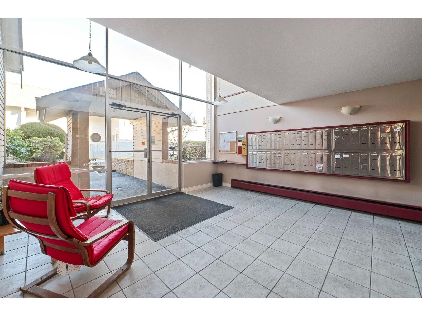 325 11806 88 Avenue, Delta, British Columbia  V4C 3C5 - Photo 4 - R3094103