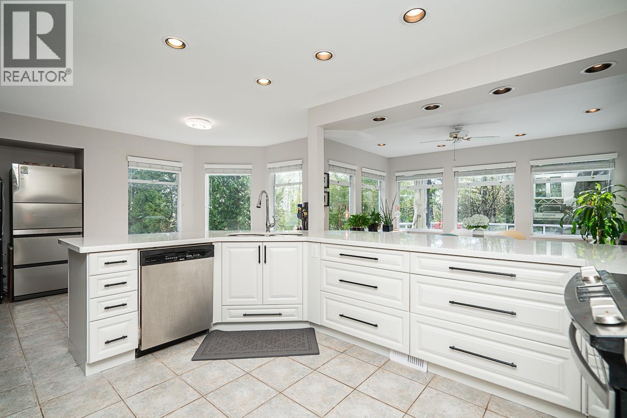 7 Aspen Court, Port Moody, British Columbia  V3H 4V6 - Photo 9 - R3085369